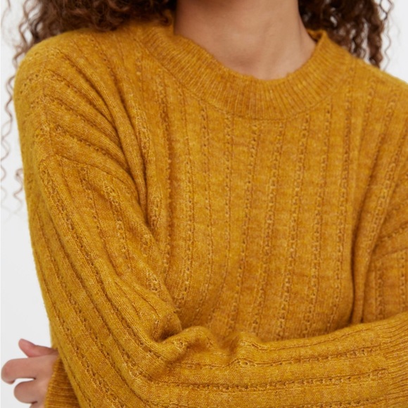 Golden knit sweater - Picture 5 of 5